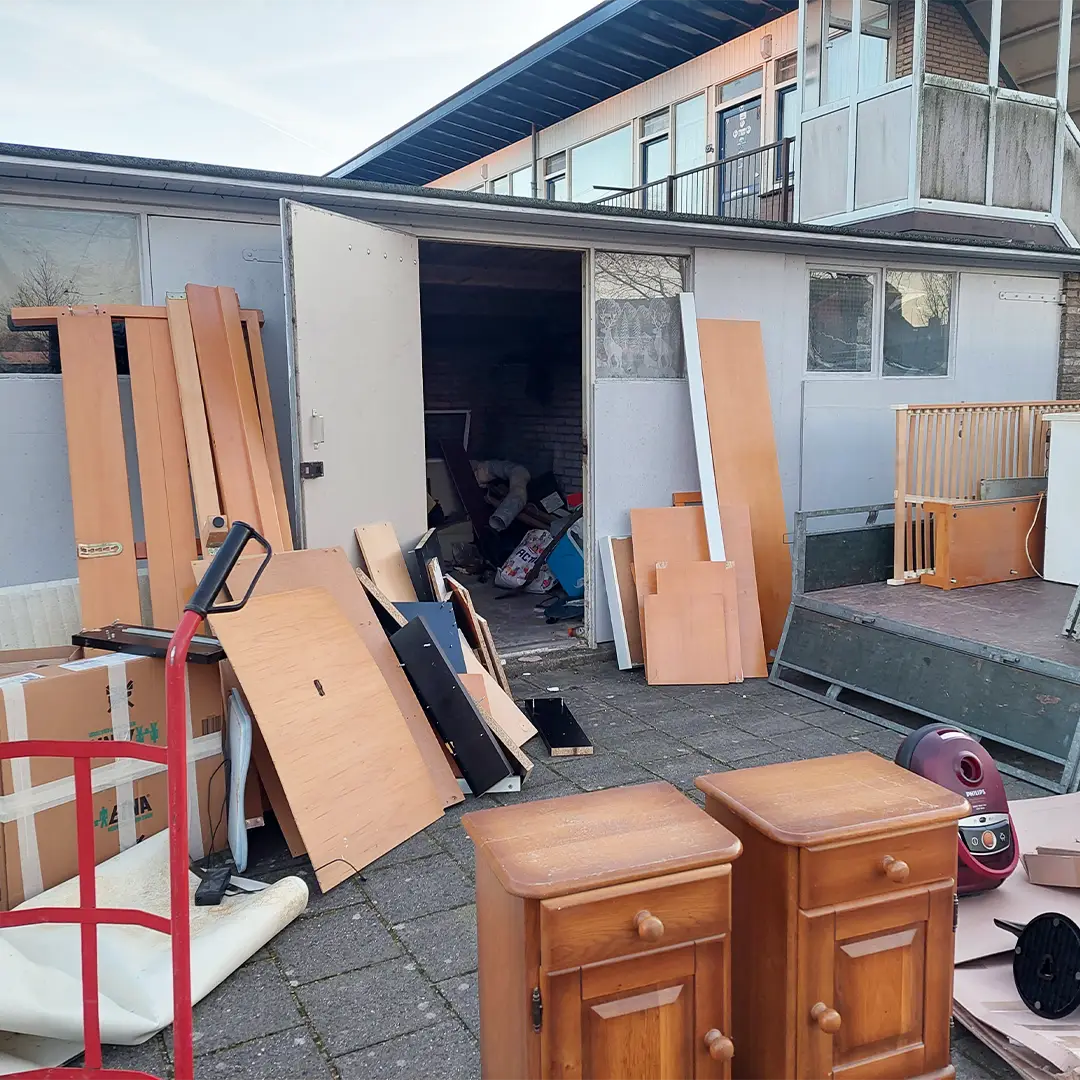 Loods opruimen - Met Stefan